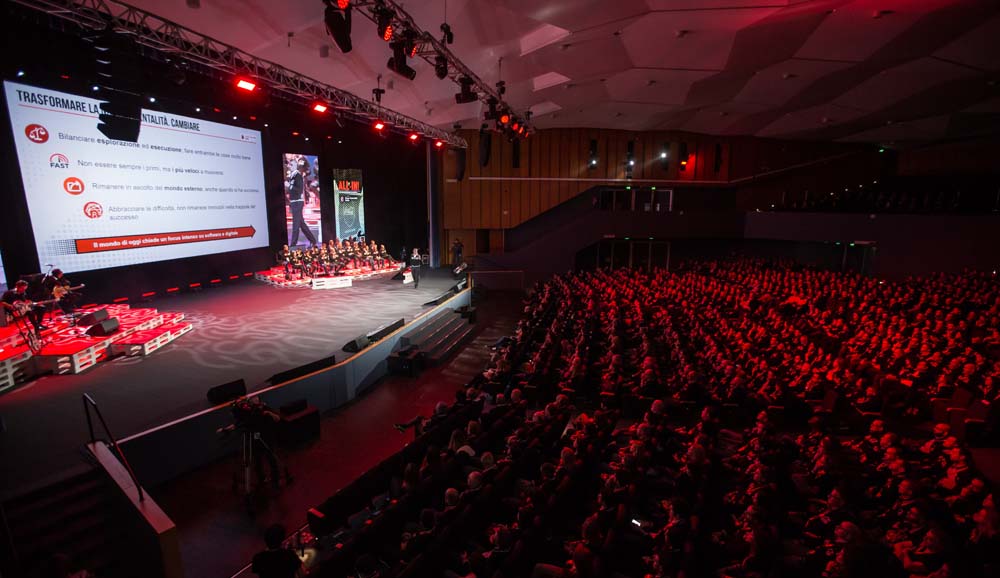 cocacola-hbc-evento-conferenza-palco cocacola-hbc-evento